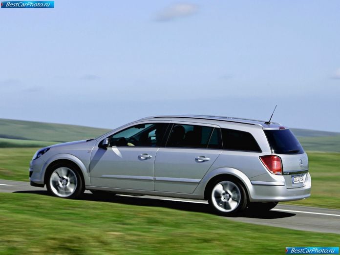 2004 Opel Astra Station Wagon - фотография 45 из 97