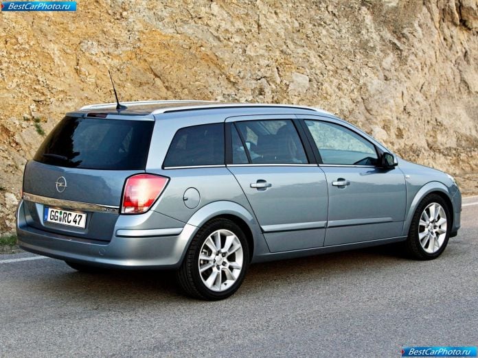2004 Opel Astra Station Wagon - фотография 48 из 97