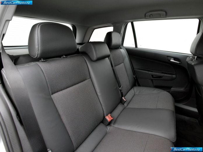 2004 Opel Astra Station Wagon - фотография 59 из 97