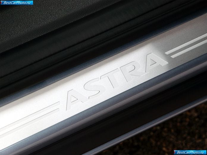 2004 Opel Astra Station Wagon - фотография 61 из 97