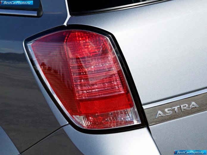 2004 Opel Astra Station Wagon - фотография 68 из 97