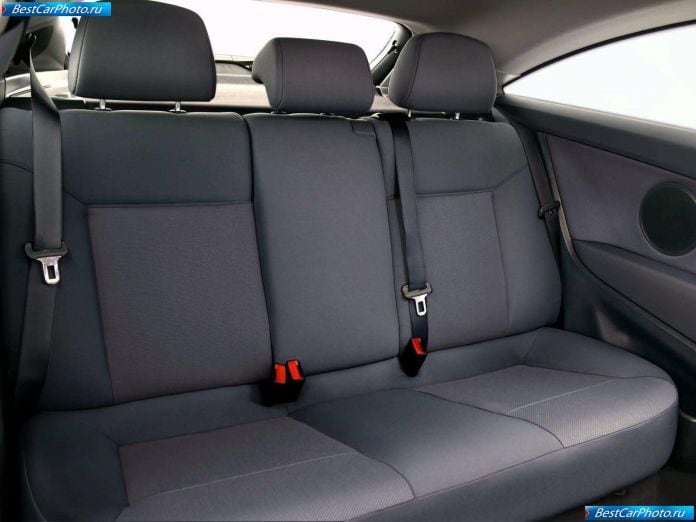 2005 Opel Astra Gtc - фотография 11 из 15