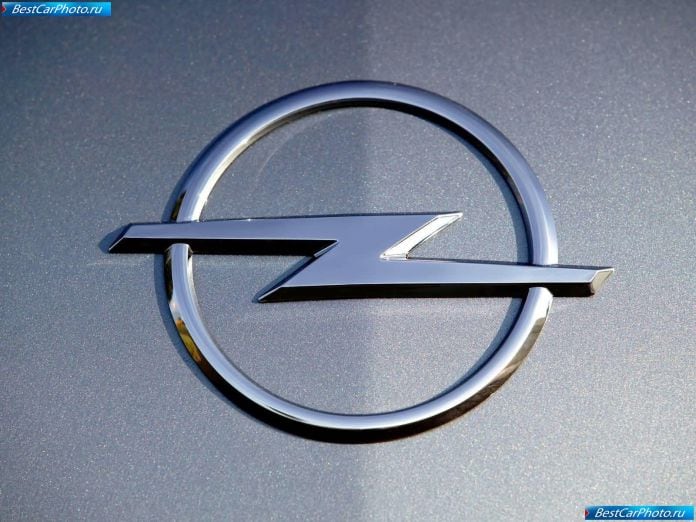2005 Opel Astra Gtc - фотография 14 из 15