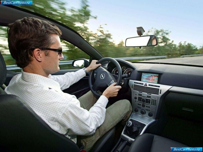 2005 Opel Astra Gtc With Panoramic Roof - фотография 11 из 12