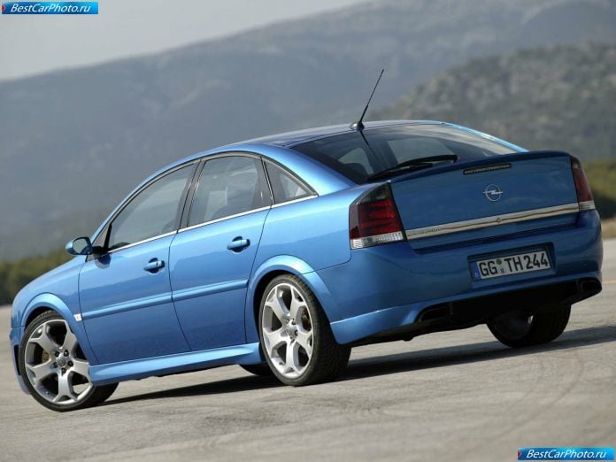 2005 Opel Vectra Opc Twin Turbo - фотография 13 из 13