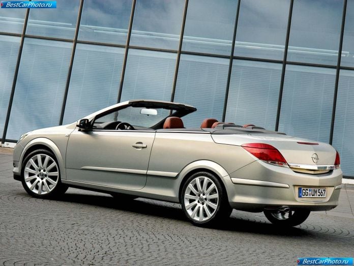 2006 Opel Astra Twintop - фотография 9 из 16