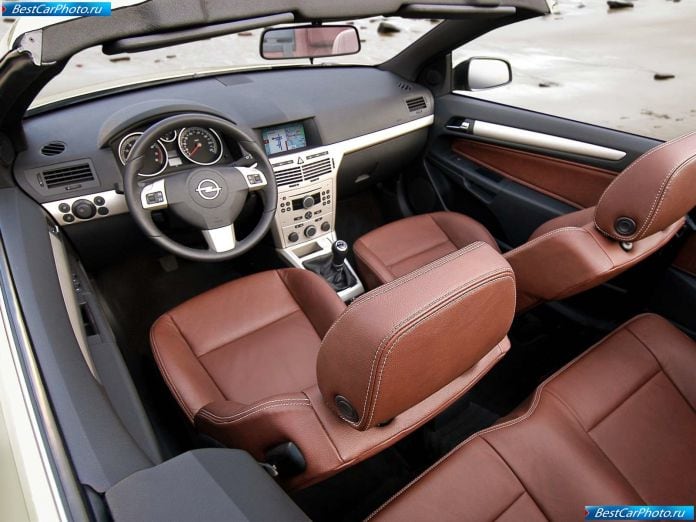 2006 Opel Astra Twintop - фотография 12 из 16