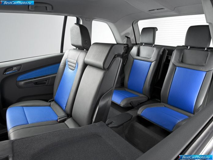 2006 Opel Zafira Opc - фотография 19 из 25