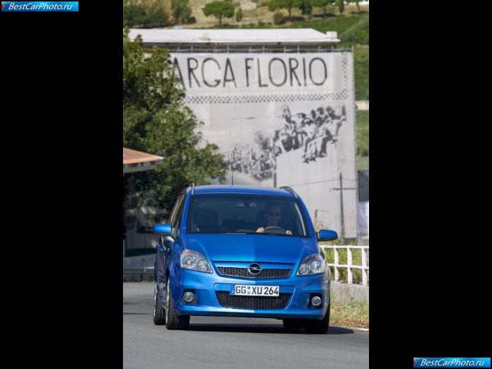 2006 Opel Zafira Opc - фотография 23 из 25