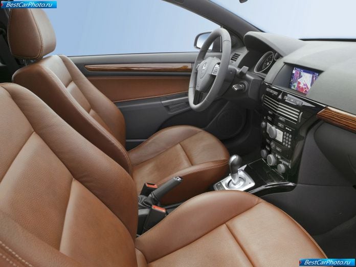 2007 Opel Astra - фотография 12 из 20