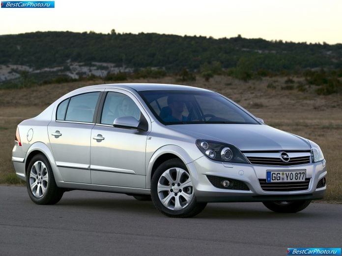 2007 Opel Astra Sedan - фотография 1 из 40