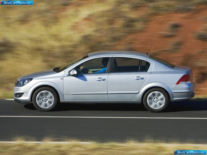 2007 Opel Astra Sedan - фотография 9 из 40