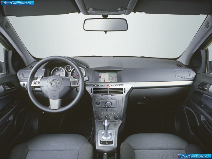 2007 Opel Astra Sedan - фотография 33 из 40