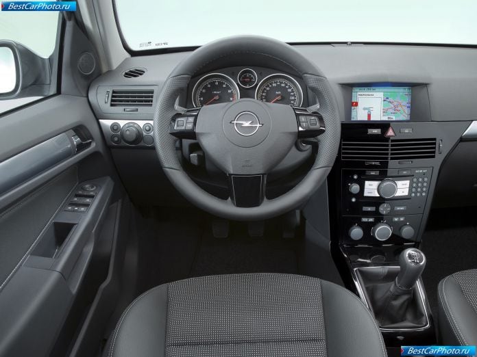 2007 Opel Astra Sedan - фотография 34 из 40