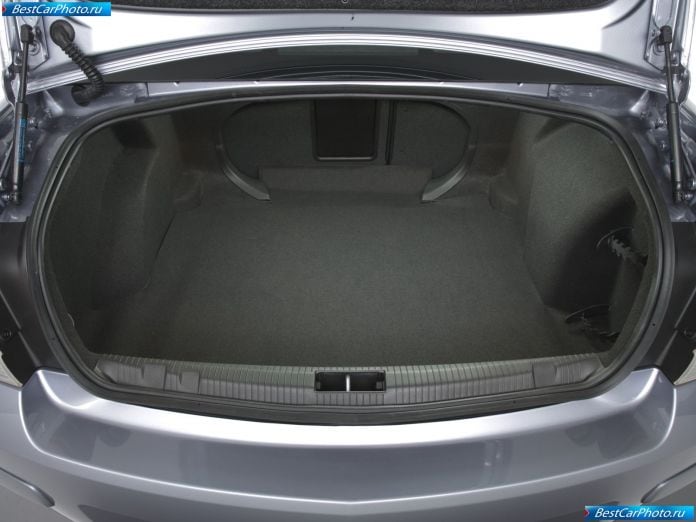 2007 Opel Astra Sedan - фотография 36 из 40