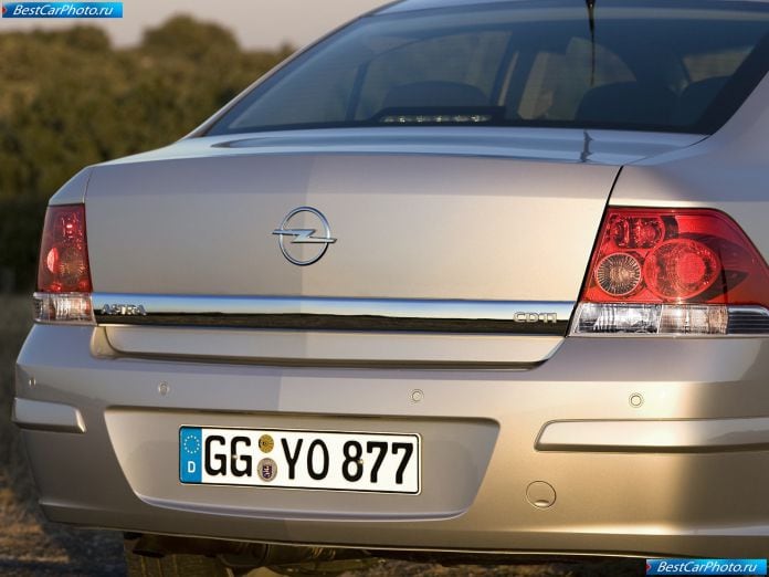 2007 Opel Astra Sedan - фотография 38 из 40