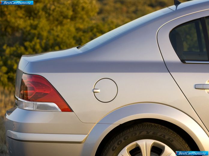 2007 Opel Astra Sedan - фотография 39 из 40