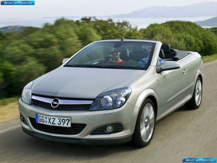 2007 Opel Astra Twintop - фотография 1 из 9