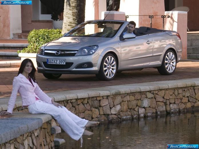 2007 Opel Astra Twintop - фотография 3 из 9
