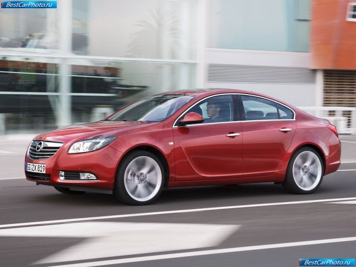 2009 Opel Insignia - фотография 32 из 111
