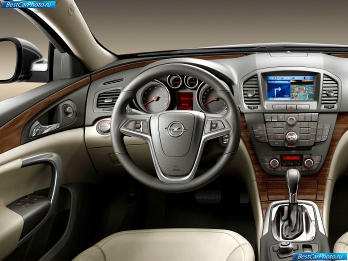 2009 Opel Insignia - фотография 70 из 111