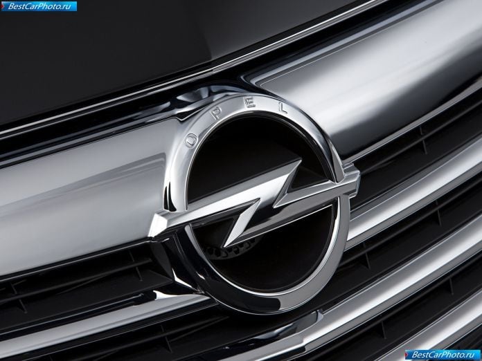 2009 Opel Insignia - фотография 75 из 111