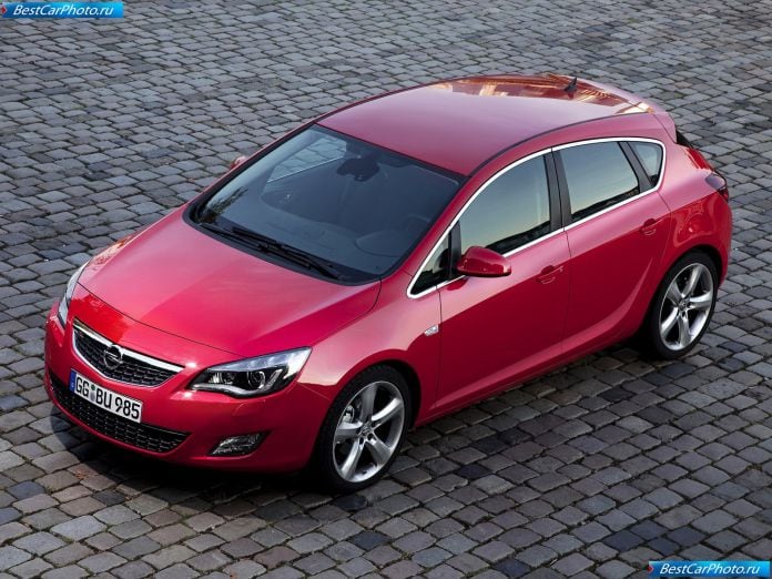 2010 Opel Astra - фотография 3 из 122