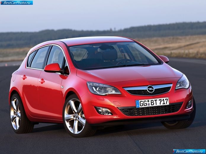 2010 Opel Astra - фотография 19 из 122