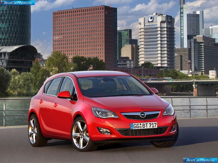 2010 Opel Astra - фотография 21 из 122
