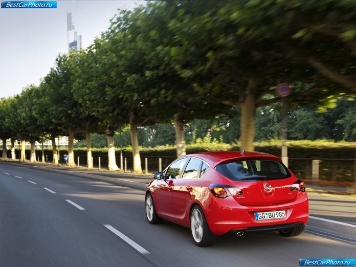 2010 Opel Astra - фотография 49 из 122