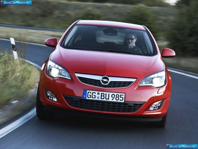 2010 Opel Astra - фотография 60 из 122