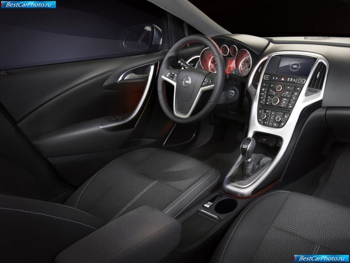 2010 Opel Astra - фотография 72 из 122