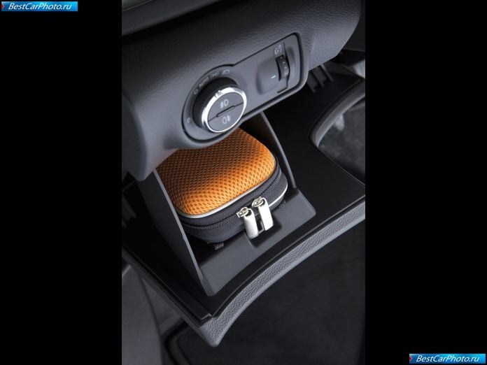 2010 Opel Astra - фотография 93 из 122