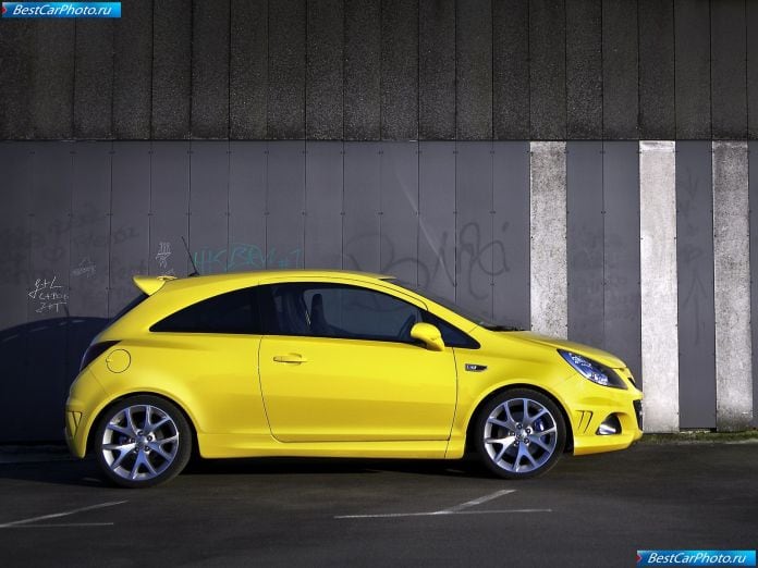 2010 Opel Corsa Opc - фотография 14 из 24