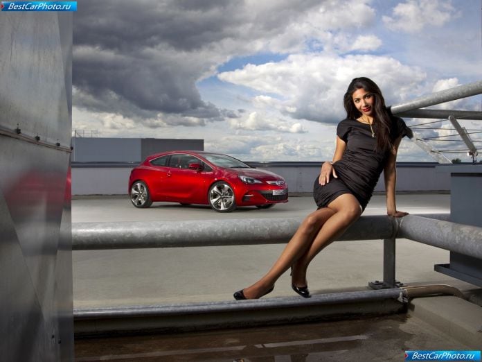 2010 Opel Gtc Paris Concept - фотография 12 из 45