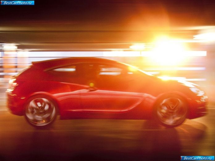 2010 Opel Gtc Paris Concept - фотография 16 из 45