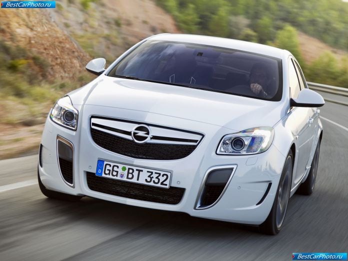 2010 Opel Insignia Opc - фотография 2 из 13