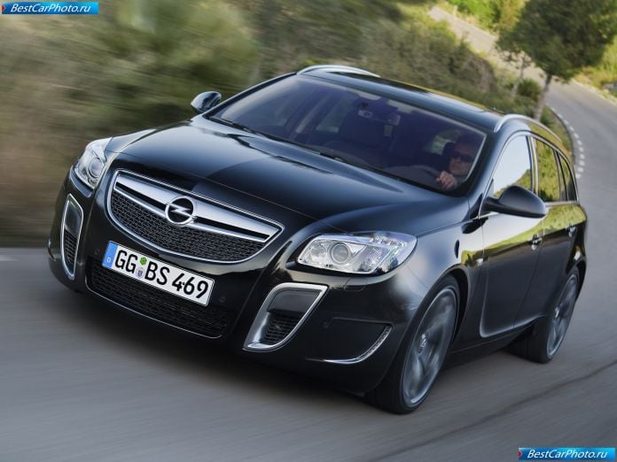 2010 Opel Insignia Opc Sports Tourer - фотография 2 из 6