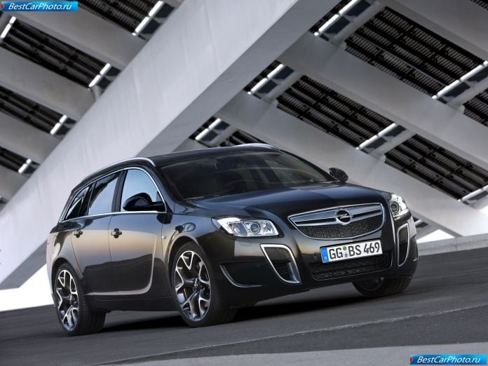 2010 Opel Insignia Opc Sports Tourer - фотография 3 из 6