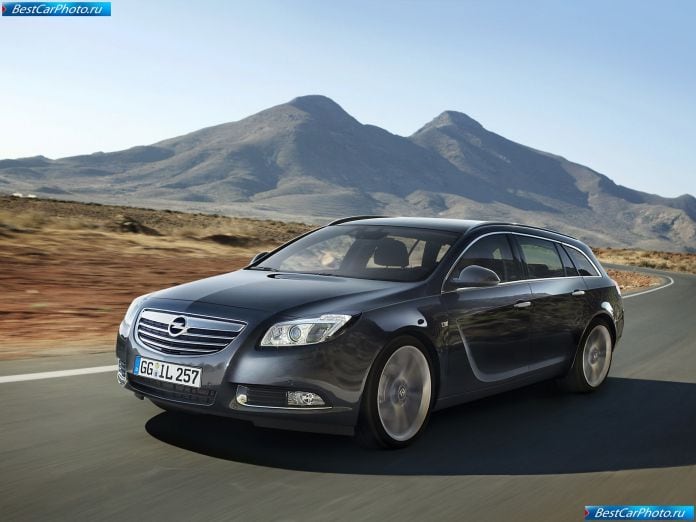 2010 Opel Insignia Sports Tourer - фотография 4 из 85