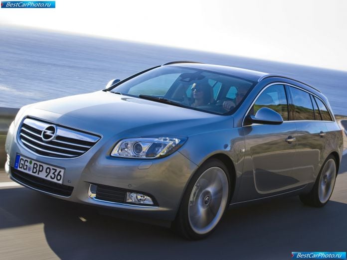 2010 Opel Insignia Sports Tourer - фотография 8 из 85