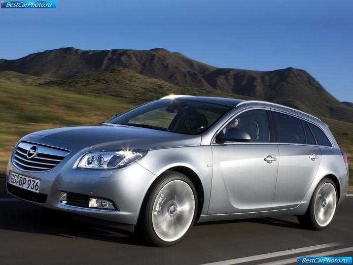 2010 Opel Insignia Sports Tourer - фотография 11 из 85