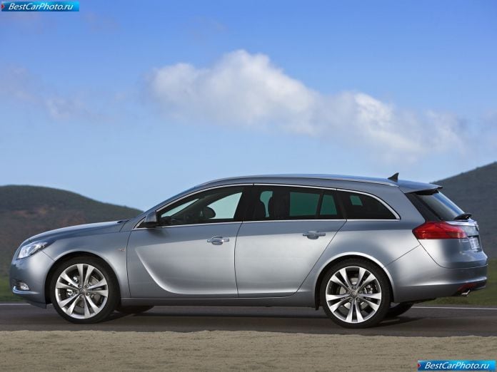 2010 Opel Insignia Sports Tourer - фотография 17 из 85