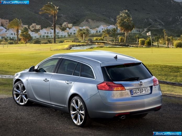 2010 Opel Insignia Sports Tourer - фотография 23 из 85