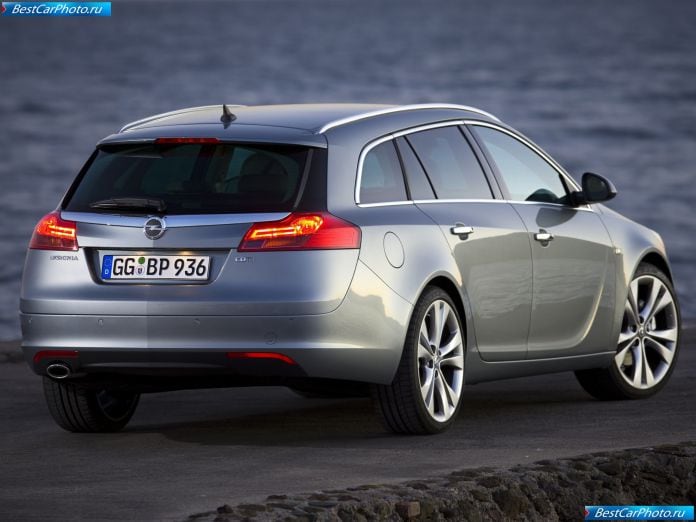 2010 Opel Insignia Sports Tourer - фотография 25 из 85