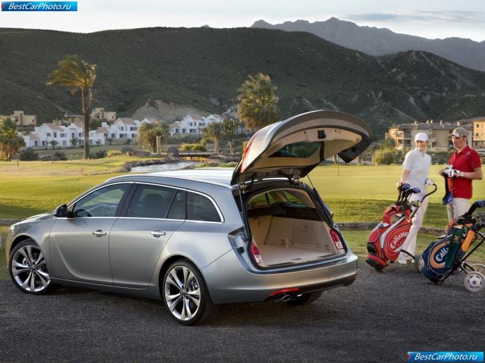2010 Opel Insignia Sports Tourer - фотография 39 из 85