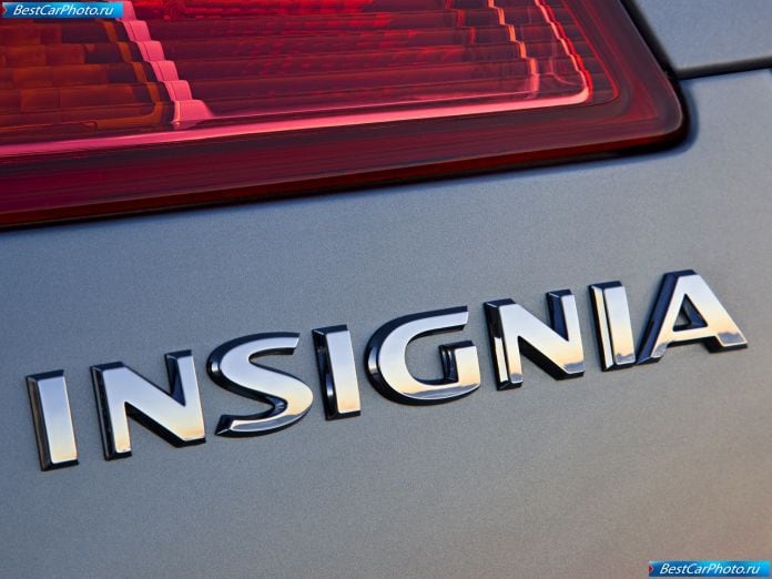 2010 Opel Insignia Sports Tourer - фотография 63 из 85