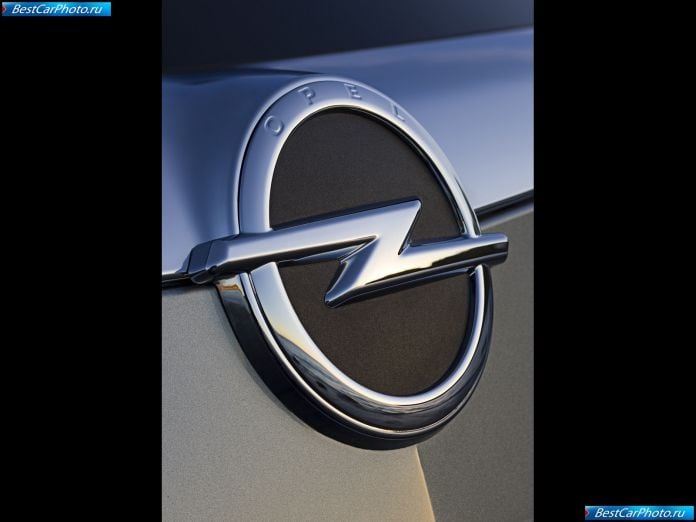 2010 Opel Insignia Sports Tourer - фотография 72 из 85