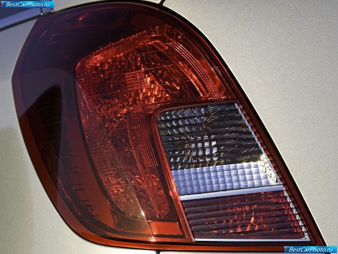 2011 Opel Antara - фотография 33 из 50