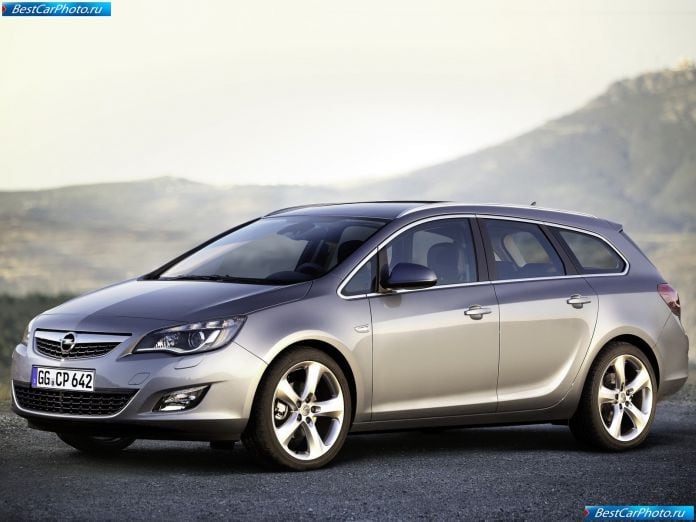 2011 Opel Astra Sports Tourer - фотография 5 из 95